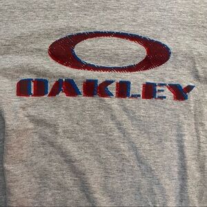 Oakley Mens SS short sleeve T-shirt Sz medium gray blue red regular fit